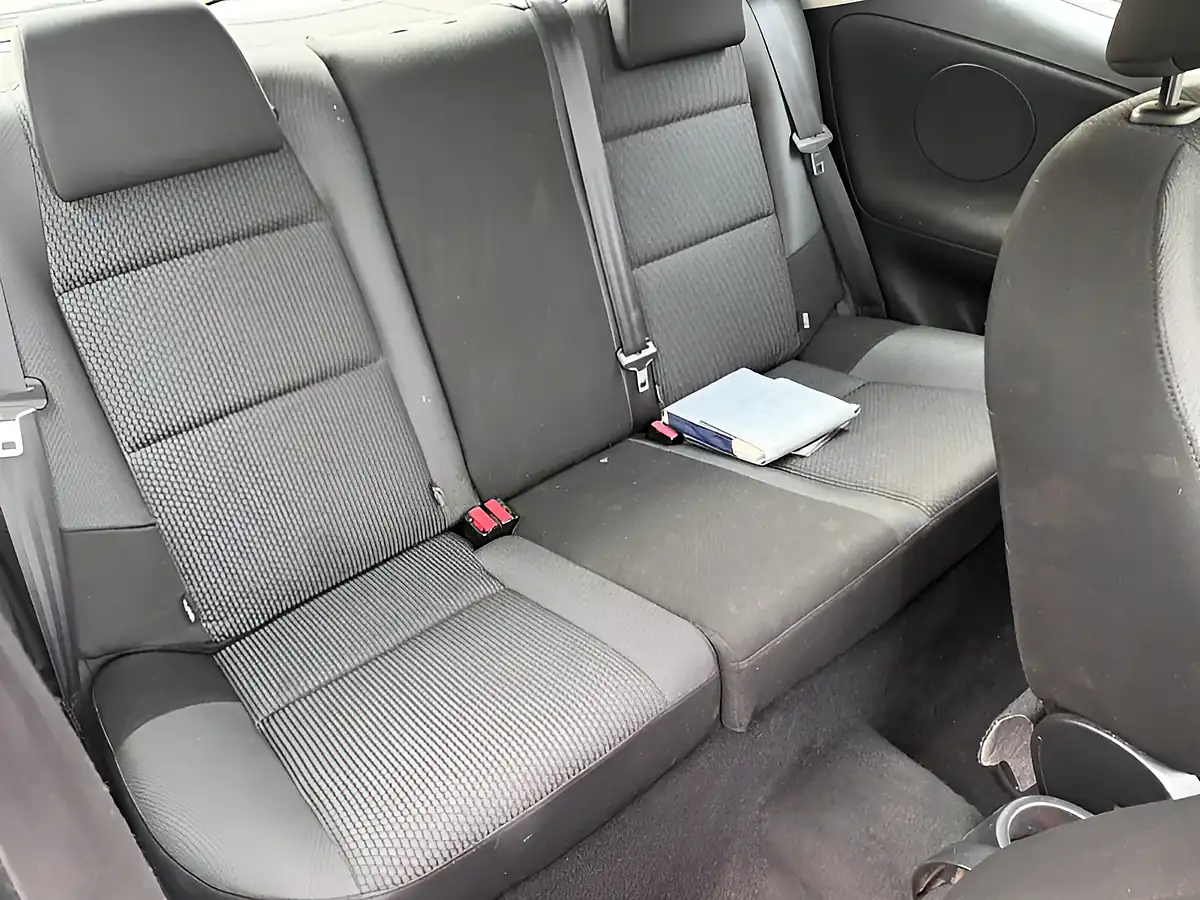 Used 2011 Peugeot 207 Access White - Interior and Exterior details 9