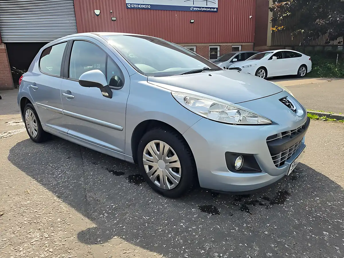 Used 2011 Peugeot 207 Active Blue - Interior and Exterior details 14