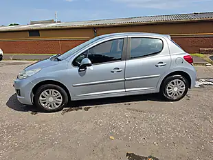 Used 2011 Peugeot 207 Active Blue - Interior and Exterior details 8