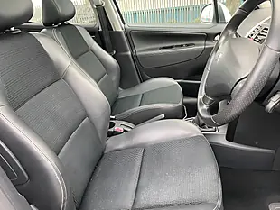 Used 2011 Peugeot 207 Allure White - Interior and Exterior details 6