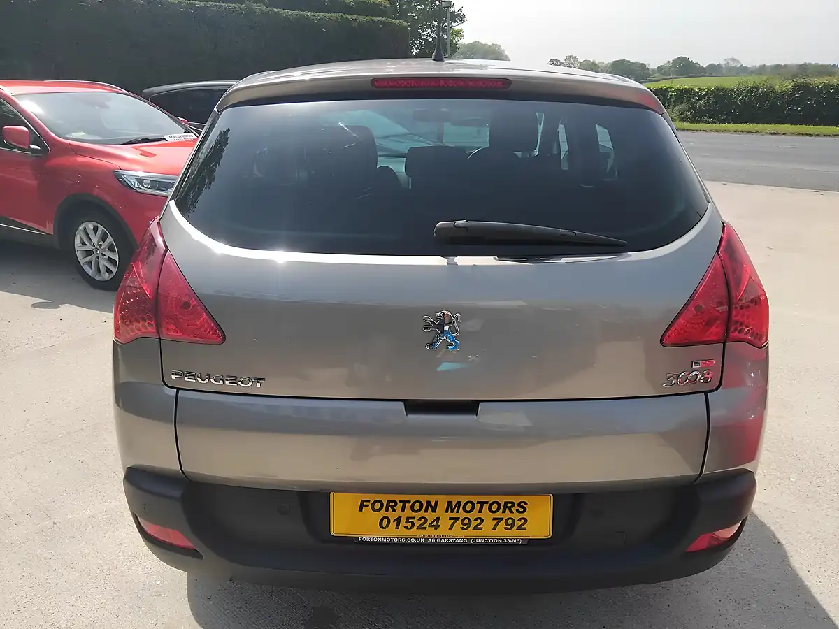 Used 2011 Peugeot 3008 Sport Grey - Interior and Exterior details 6