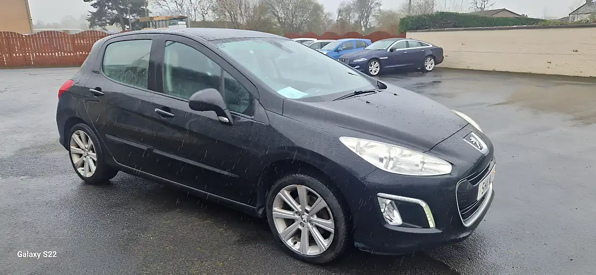 Used 2011 Peugeot 308 Active Black - Interior and Exterior details 4