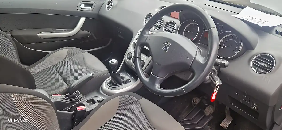Used 2011 Peugeot 308 Active Black - Interior and Exterior details 5