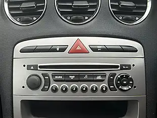 Used 2011 Peugeot 308 Active White - Interior and Exterior details 17