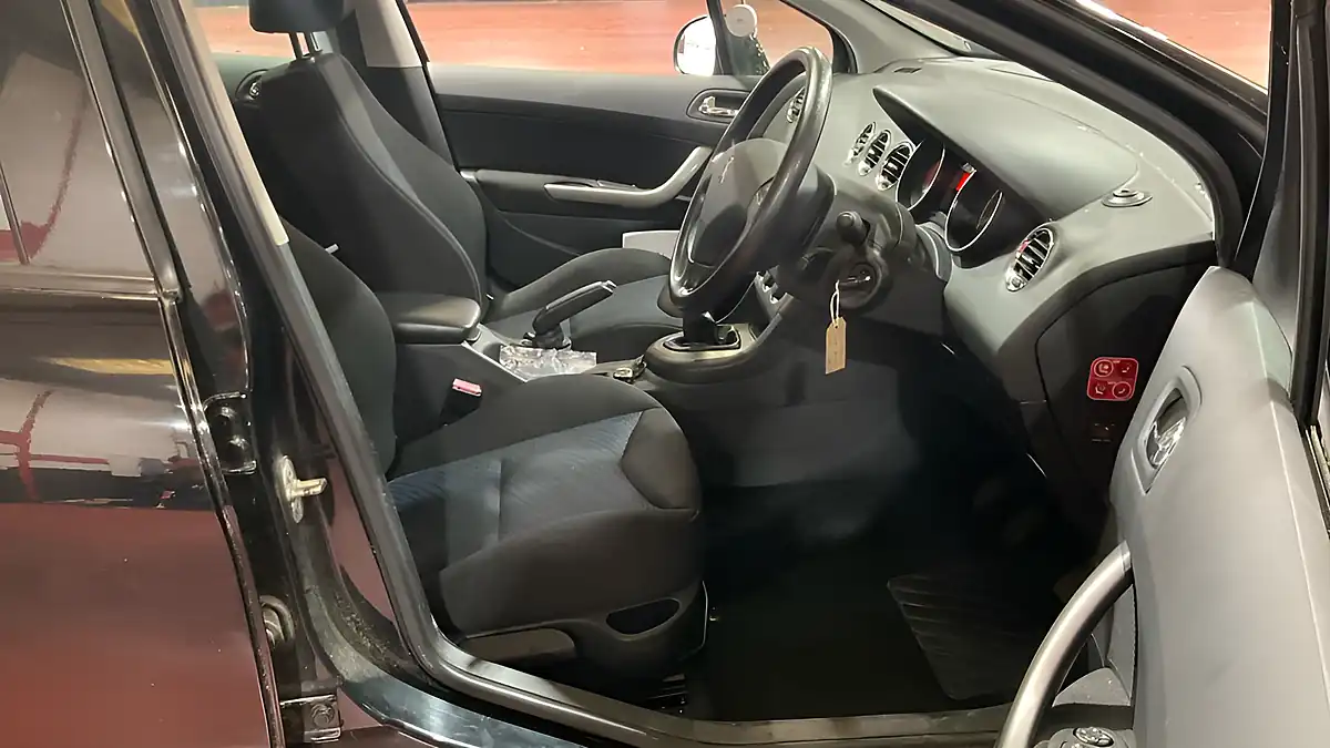 Used 2011 Peugeot 308 Envy Black - Interior and Exterior details 10