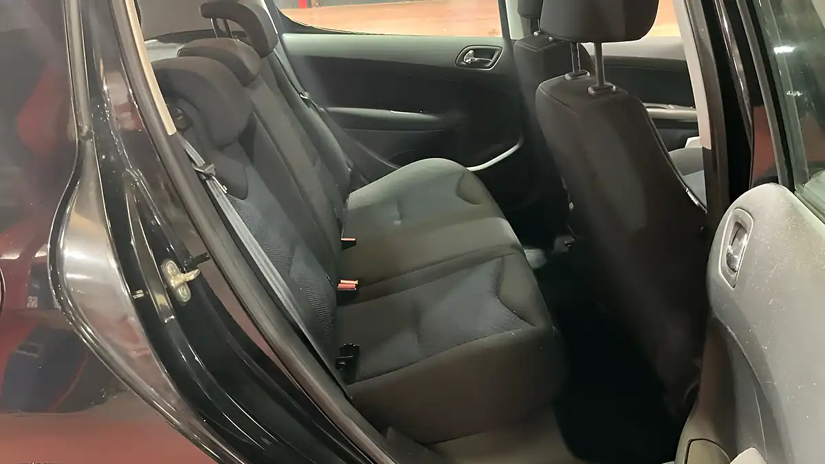 Used 2011 Peugeot 308 Envy Black - Interior and Exterior details 6