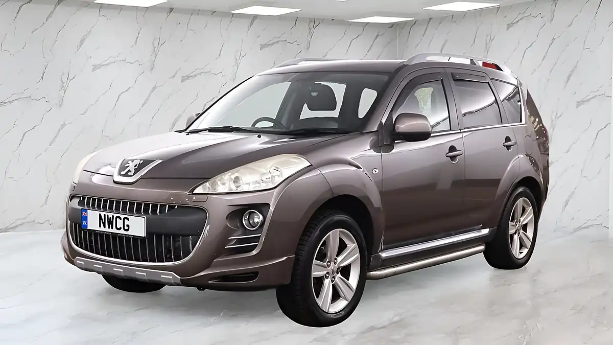 Used 2011 Peugeot 4007 GT Bronze - Interior and Exterior details 2