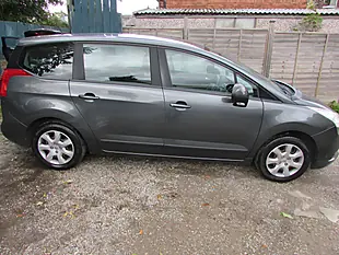 Used 2011 Peugeot 5008 Active Grey - Interior and Exterior details 2