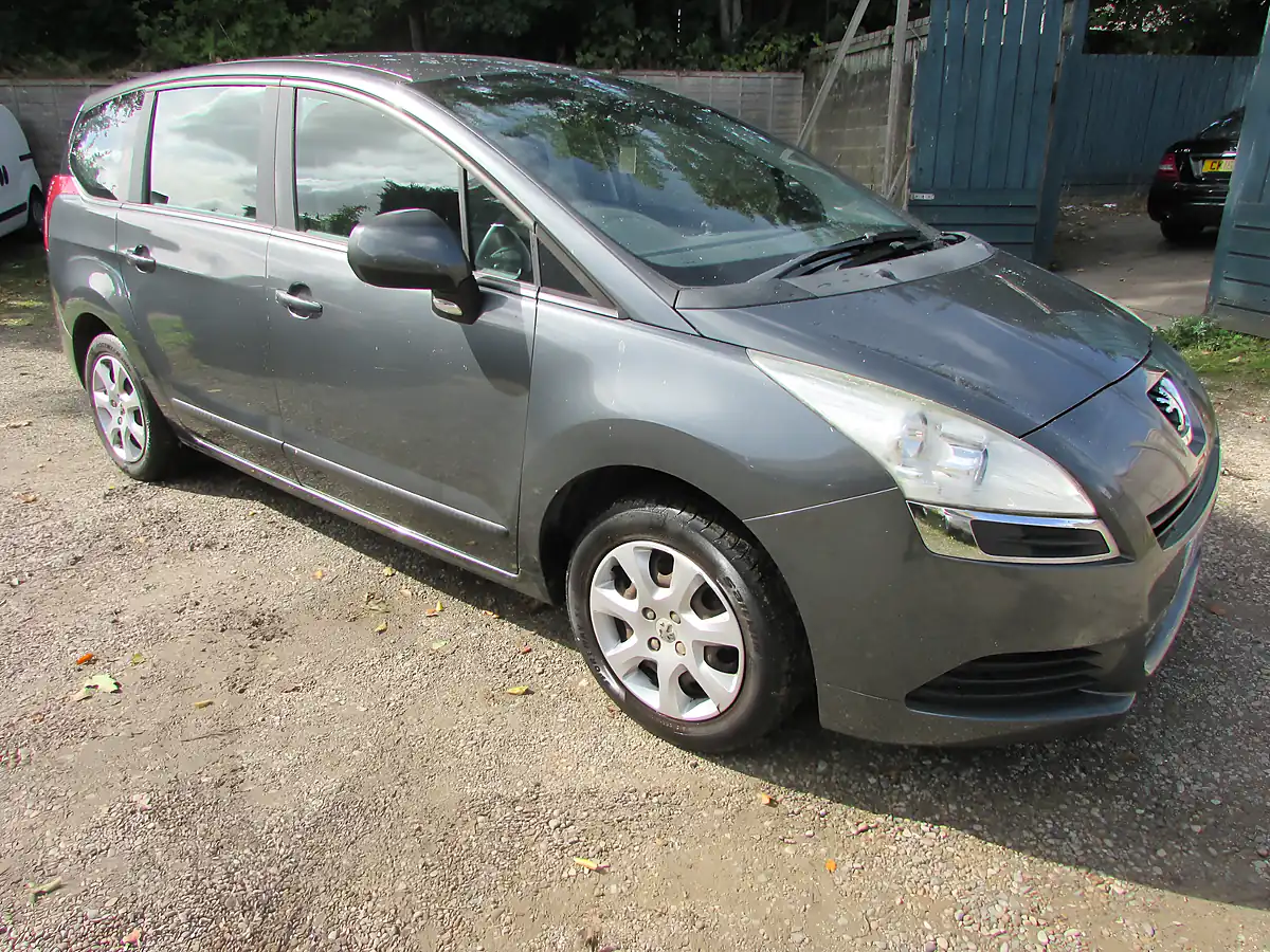 Used 2011 Peugeot 5008 Active Grey - Interior and Exterior details 6