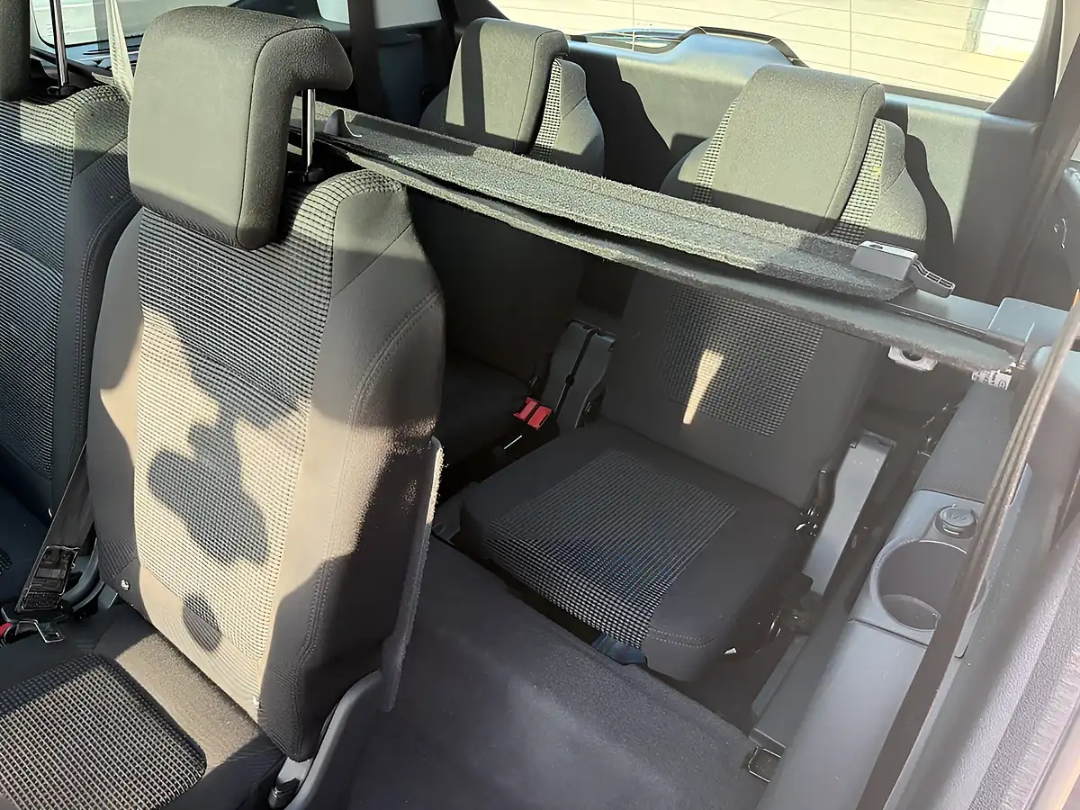 Used 2011 Peugeot 5008 Exclusive Black - Interior and Exterior details 11