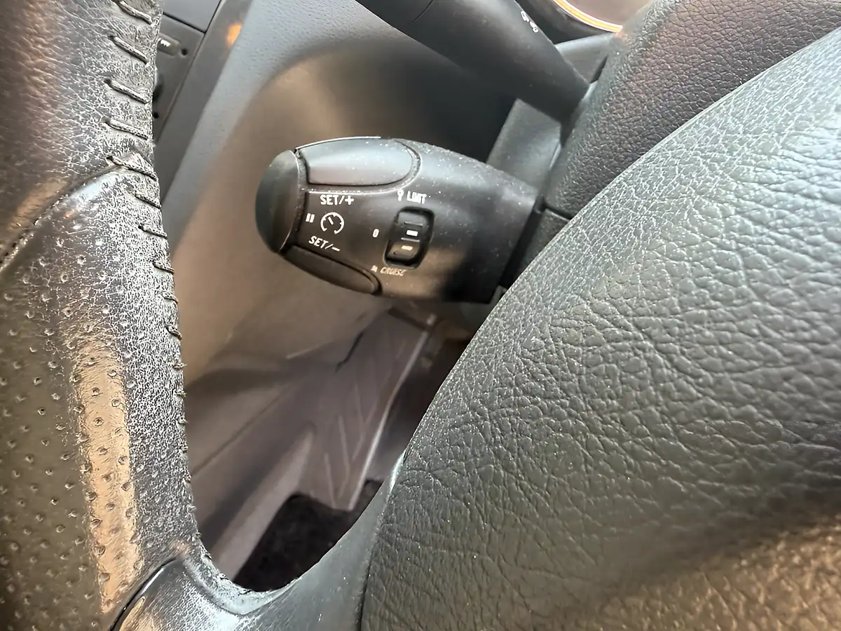 Used 2011 Peugeot 5008 Exclusive Black - Interior and Exterior details 19