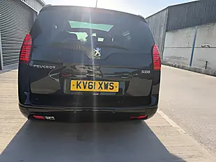 Used 2011 Peugeot 5008 Exclusive Black - Interior and Exterior details 4