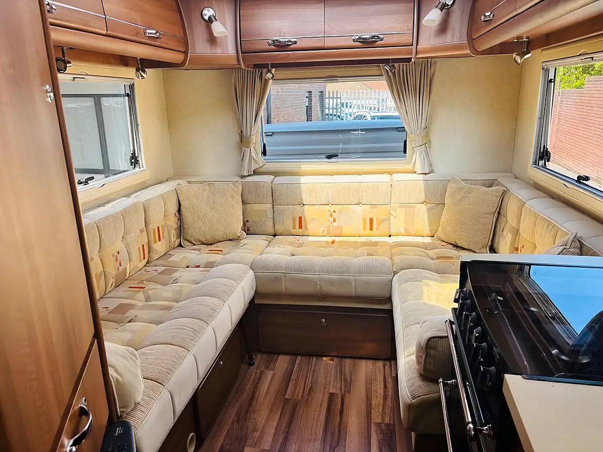 Used 2011 Peugeot Boxer Auto-Sleeper Broadway El White - Interior and Exterior details 13