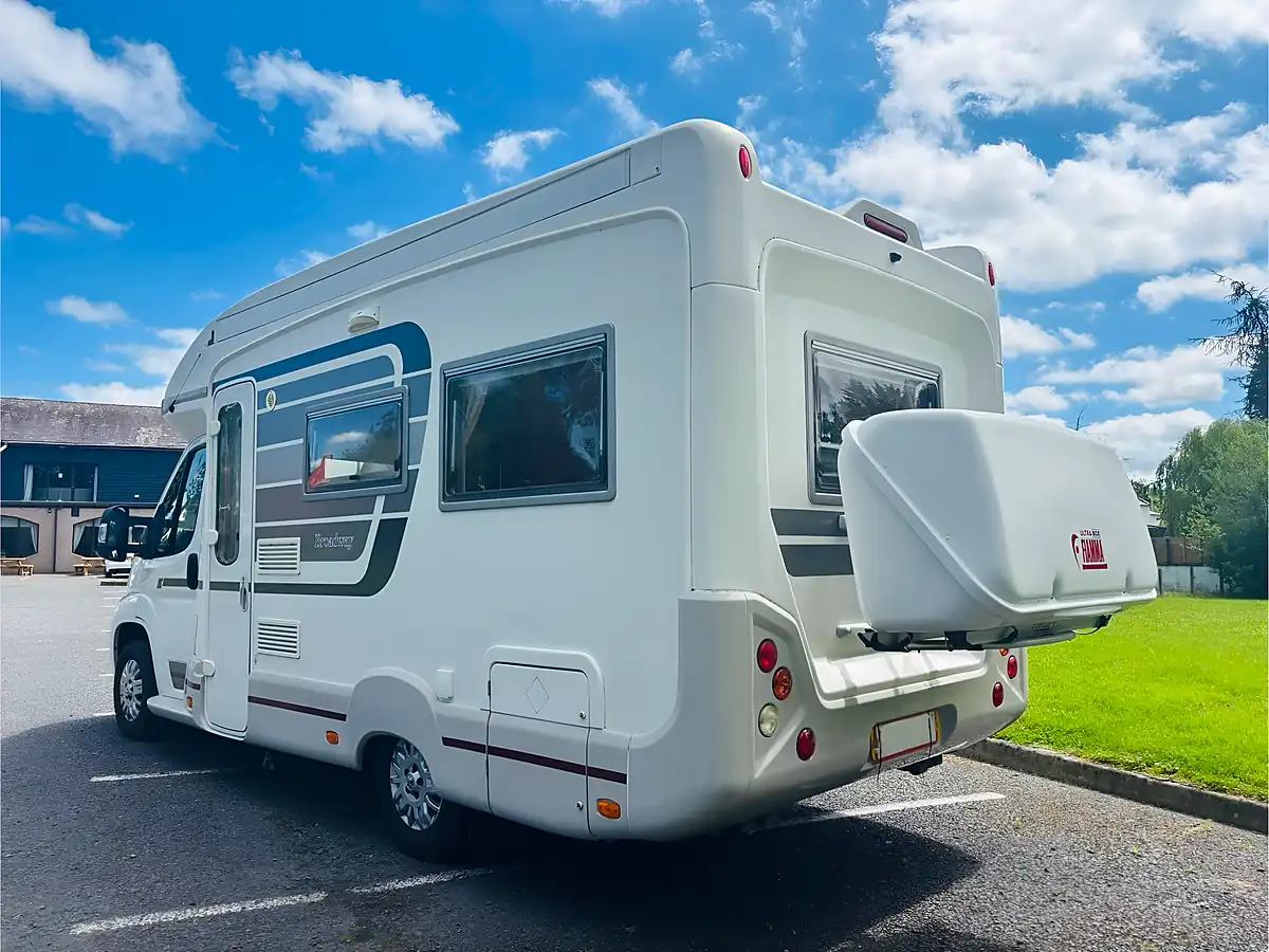 Used 2011 Peugeot Boxer Auto-Sleeper Broadway El White - Interior and Exterior details 4