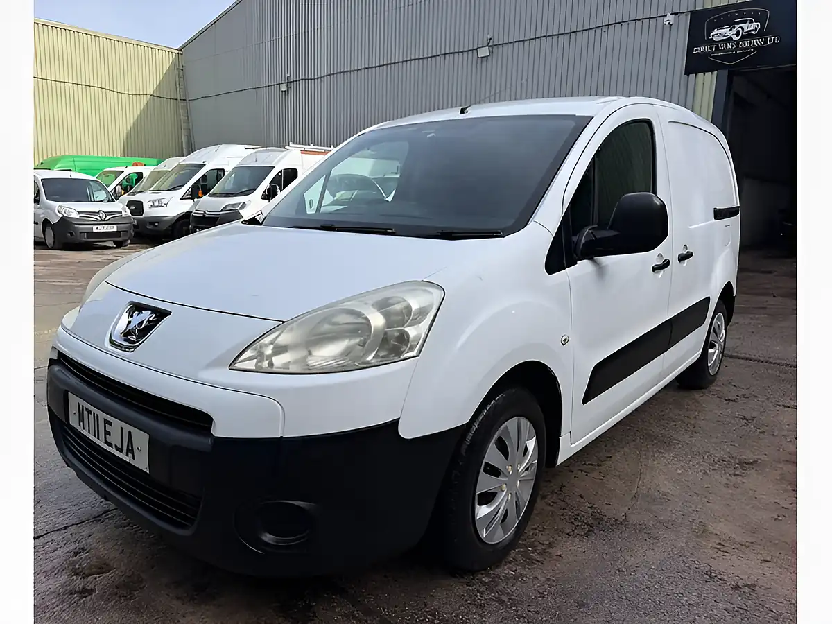 Used 2011 Peugeot Partner 625 Se White - Interior and Exterior details 12