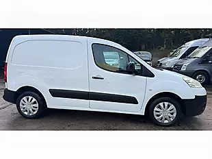 Used 2011 Peugeot Partner 625 Se White - Interior and Exterior details 5