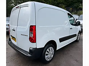 Used 2011 Peugeot Partner 625 Se White - Interior and Exterior details 8