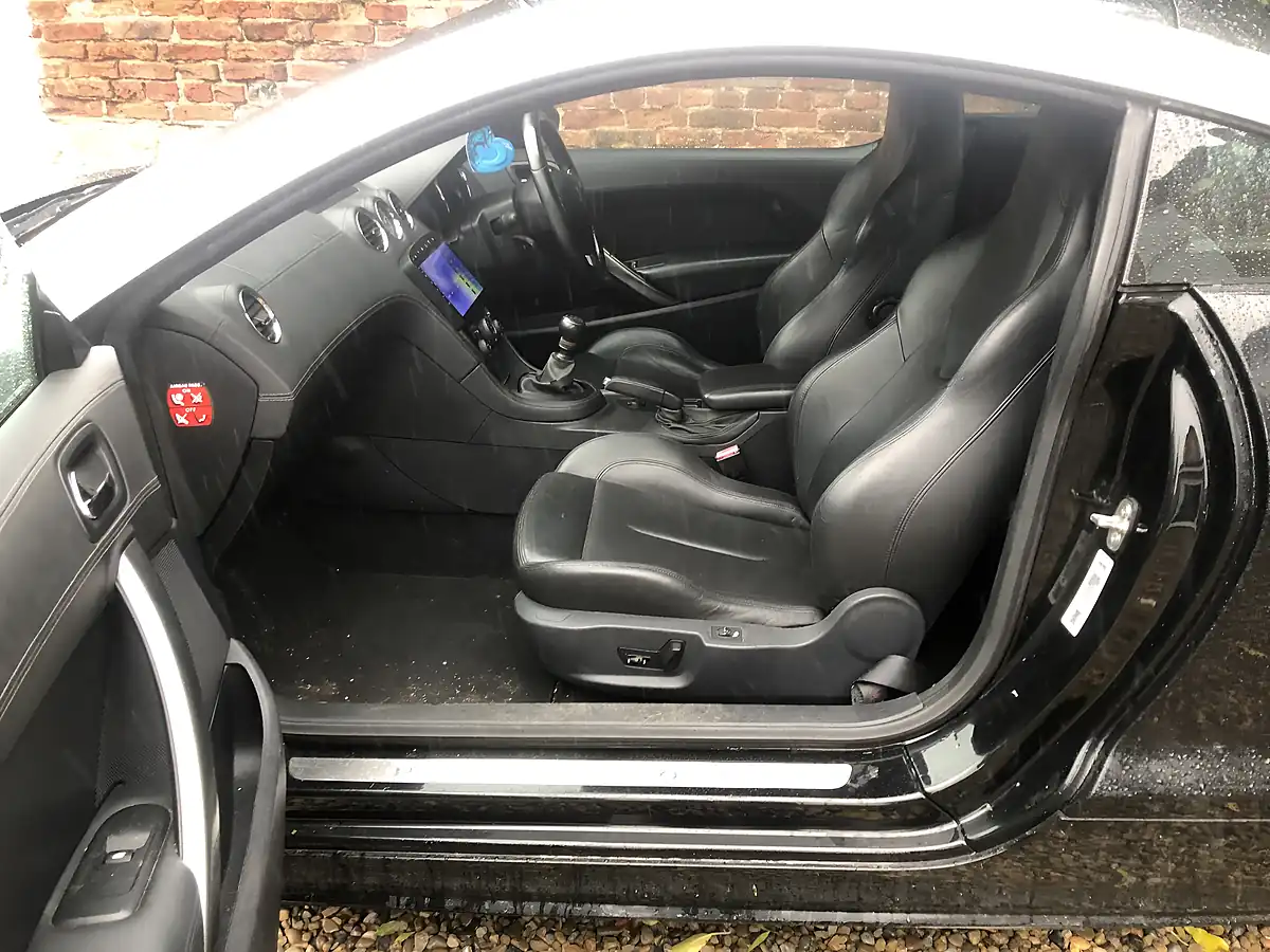 Used 2011 Peugeot Rcz GT Black - Interior and Exterior details 16