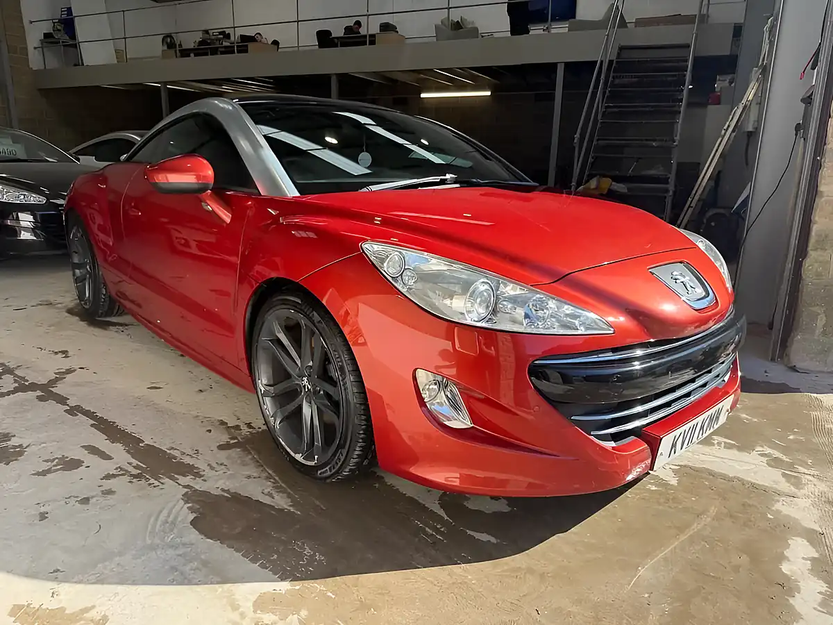 Used 2011 Peugeot Rcz GT Red - Front View