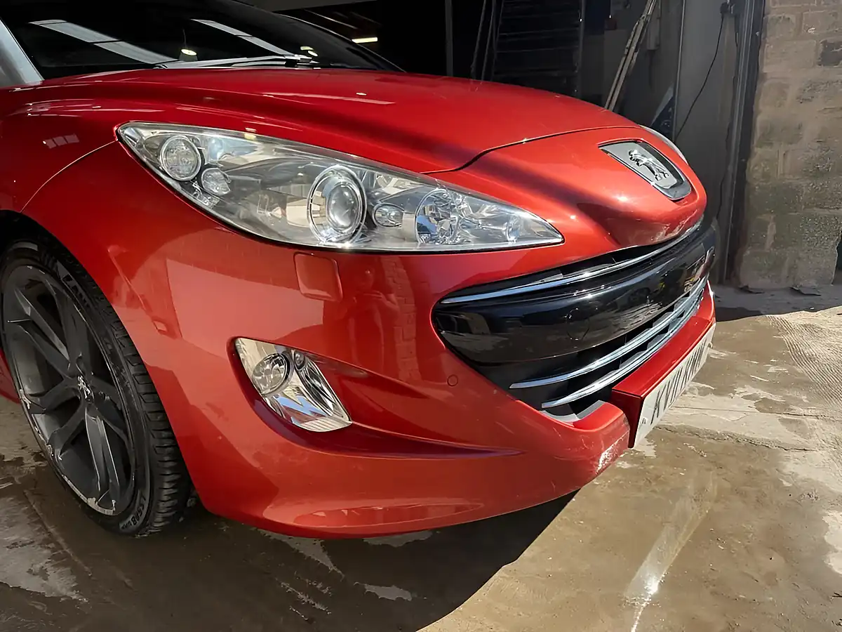 Used 2011 Peugeot Rcz GT Red - Interior and Exterior details 9