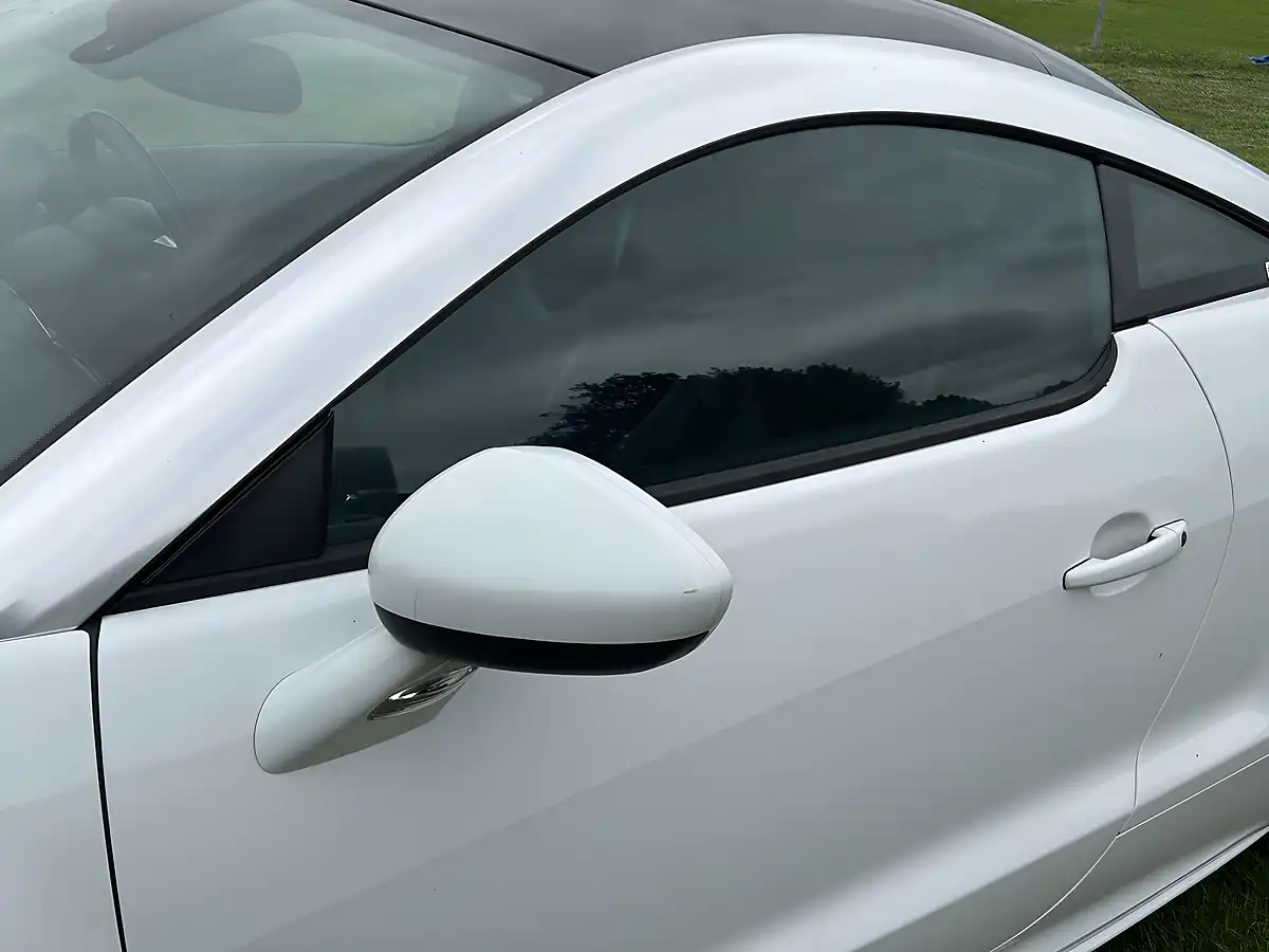 Used 2011 Peugeot Rcz GT White - Interior and Exterior details 11