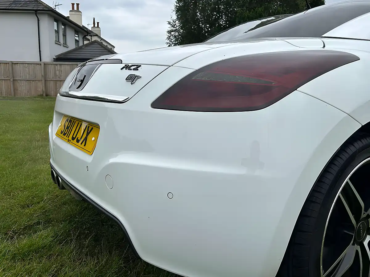 Used 2011 Peugeot Rcz GT White - Interior and Exterior details 12