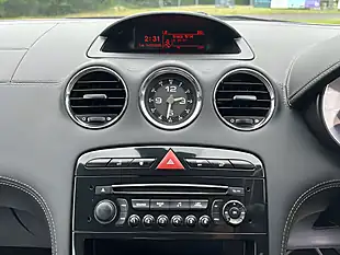 Used 2011 Peugeot Rcz GT White - Interior and Exterior details 15