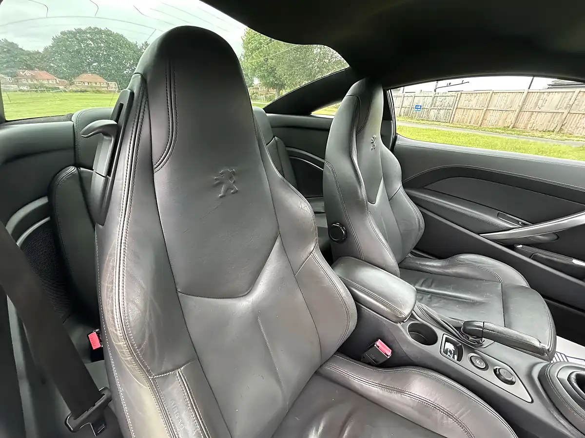 Used 2011 Peugeot Rcz GT White - Interior and Exterior details 17