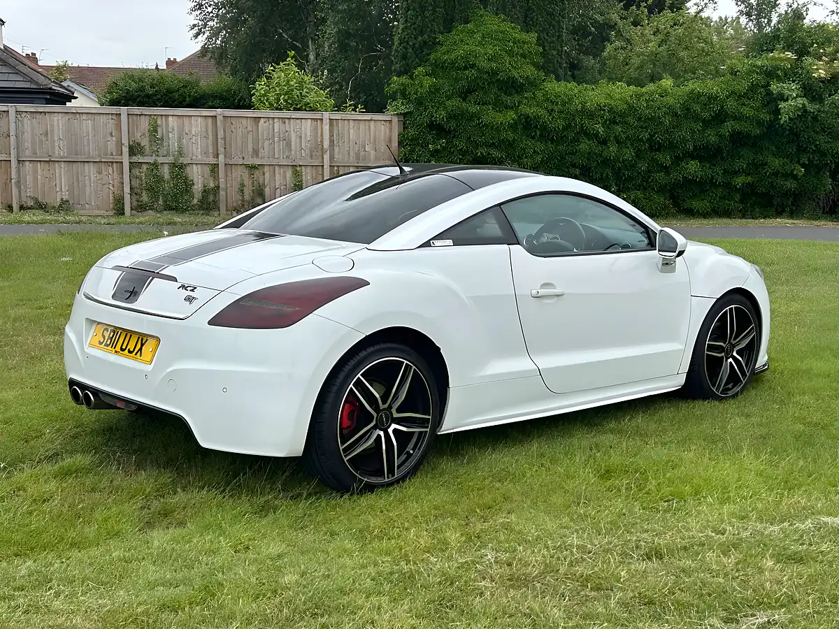 Used 2011 Peugeot Rcz GT White - Interior and Exterior details 5