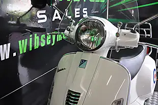 Used 2011 Piaggio GTS300 Super White - Interior and Exterior details 17