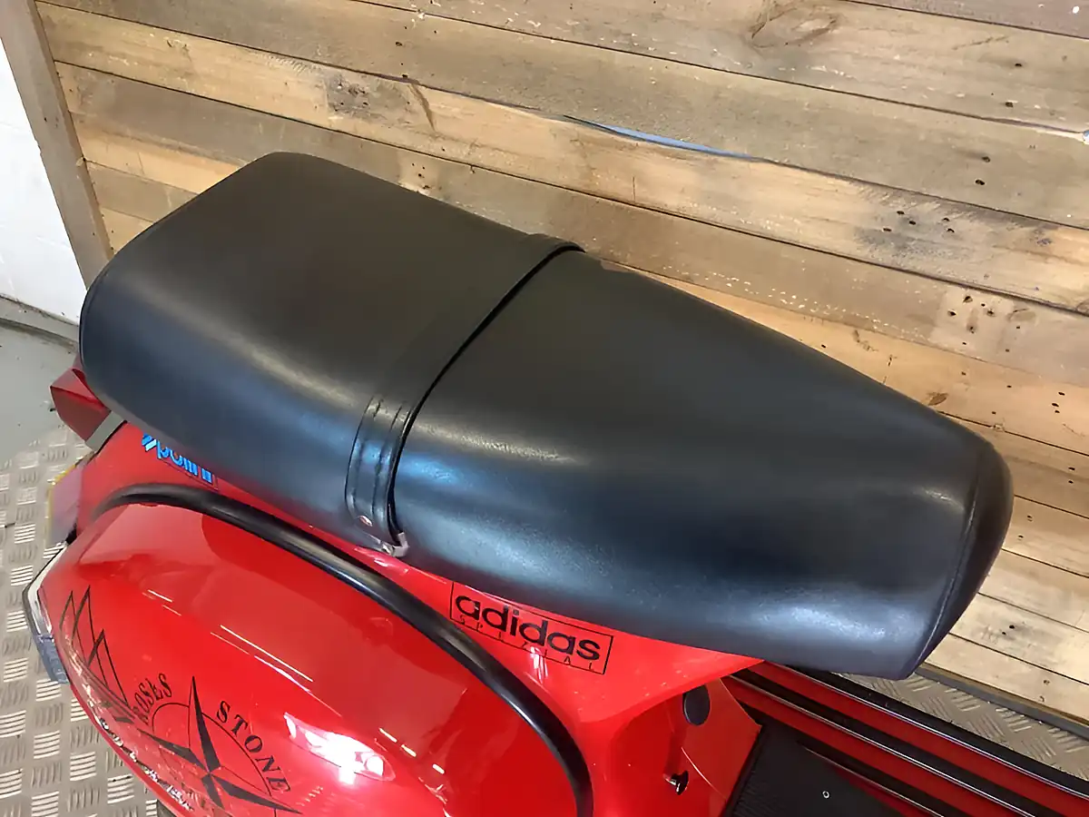 Used 2011 Piaggio Vespa Red - Interior and Exterior details 15