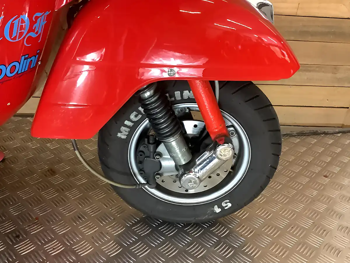 Used 2011 Piaggio Vespa Red - Interior and Exterior details 17