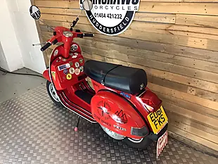 Used 2011 Piaggio Vespa Red - Interior and Exterior details 6