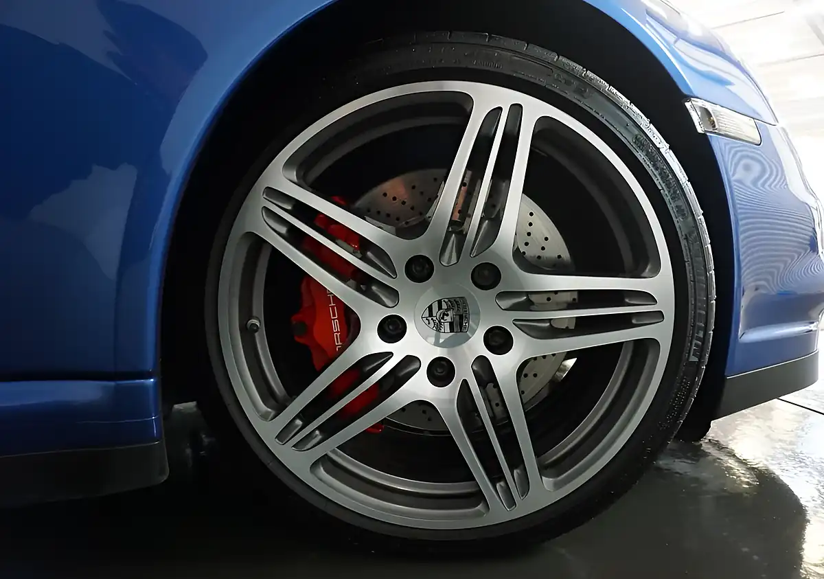 Used 2011 Porsche 911 997 Cobalt Blue Metallic - Interior and Exterior details 13