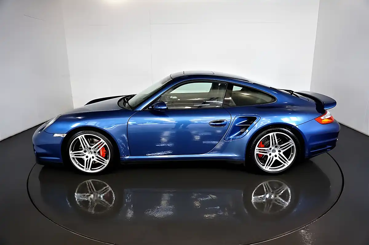 Used 2011 Porsche 911 997 Cobalt Blue Metallic - Interior and Exterior details 4