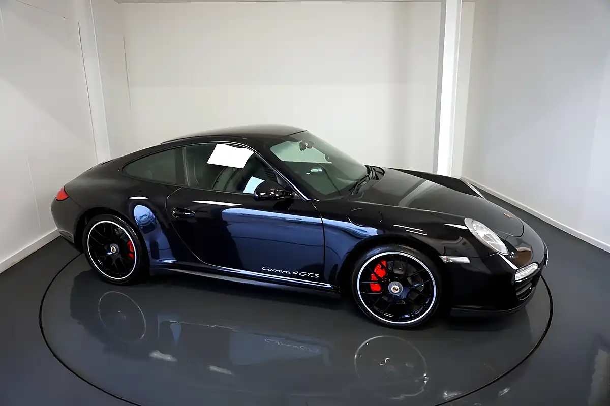 Used 2011 Porsche 911 Carrera 4 Gts Basalt Black Metallic - Interior and Exterior details 10