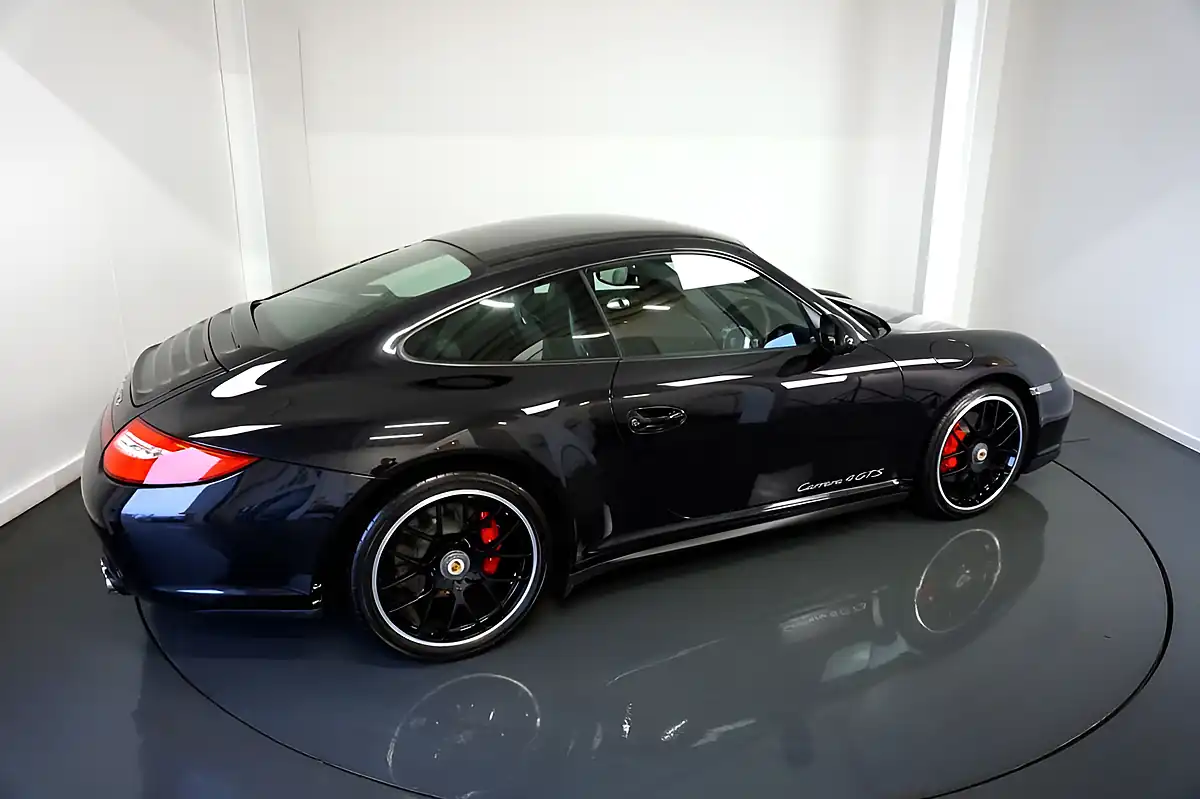 Used 2011 Porsche 911 Carrera 4 Gts Basalt Black Metallic - Interior and Exterior details 9
