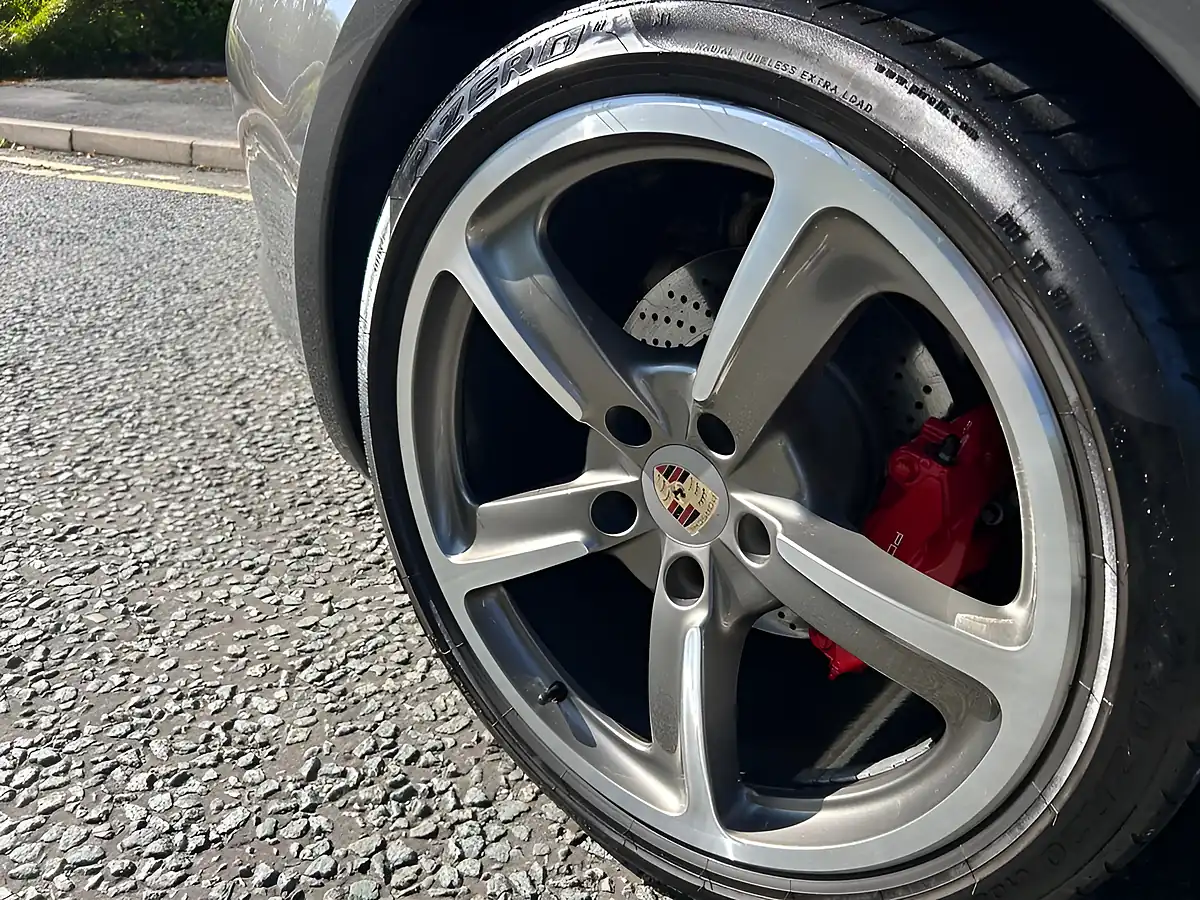 Used 2011 Porsche 911 Carrera 4S Agate Grey Metallic - Interior and Exterior details 11