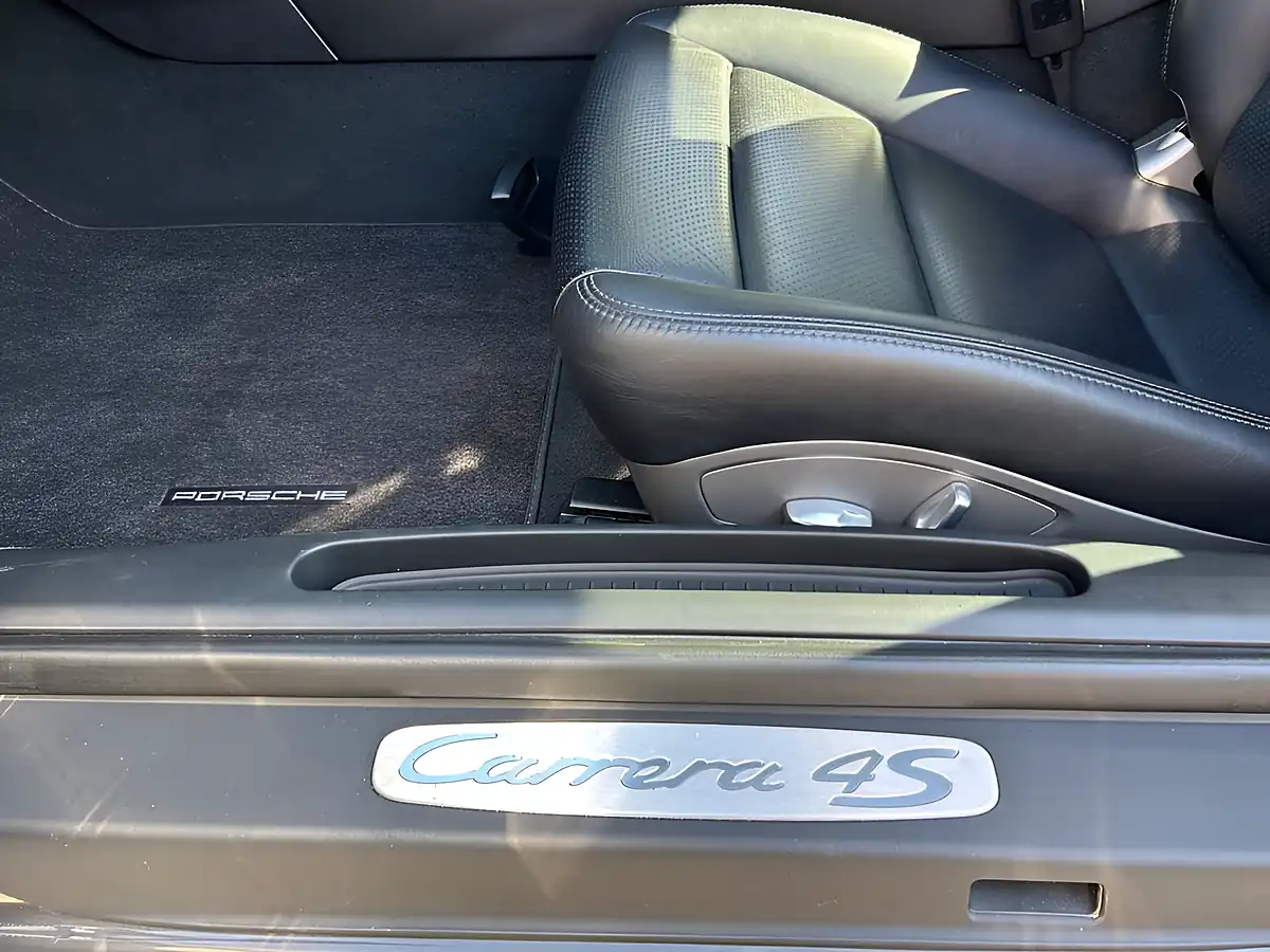 Used 2011 Porsche 911 Carrera 4S Agate Grey Metallic - Interior and Exterior details 13