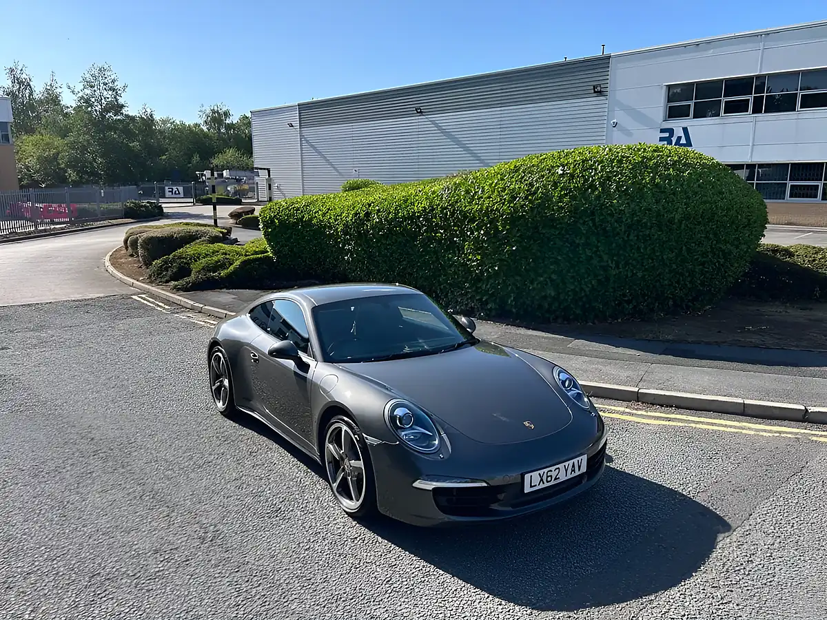 Used 2011 Porsche 911 Carrera 4S Agate Grey Metallic - Interior and Exterior details 15