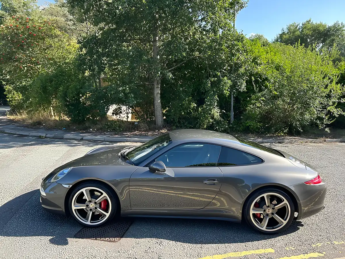 Used 2011 Porsche 911 Carrera 4S Agate Grey Metallic - Interior and Exterior details 7