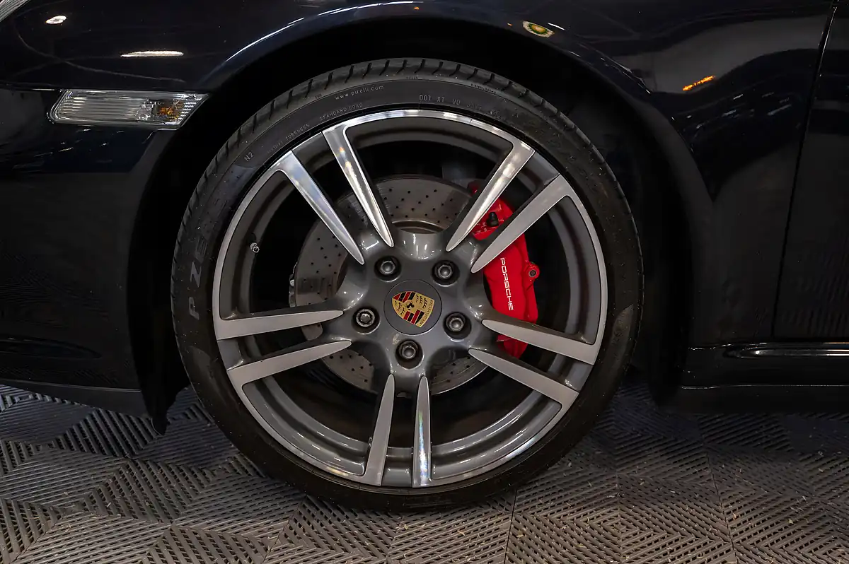 Used 2011 Porsche 911 Carrera 4S Cabriolet Black - Interior and Exterior details 5