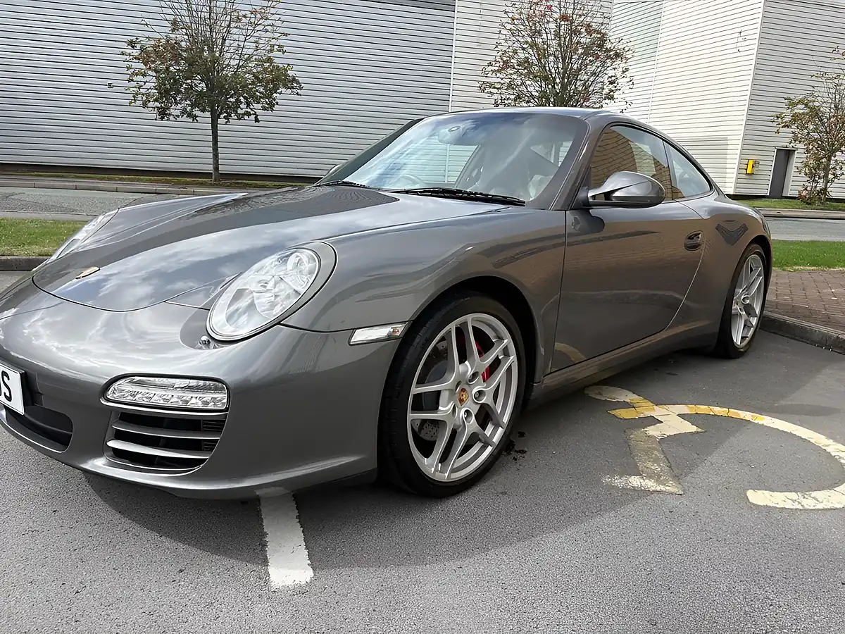 Used 2011 Porsche 911 Carrera 4S Meteor Grey Metallic - Interior and Exterior details 6