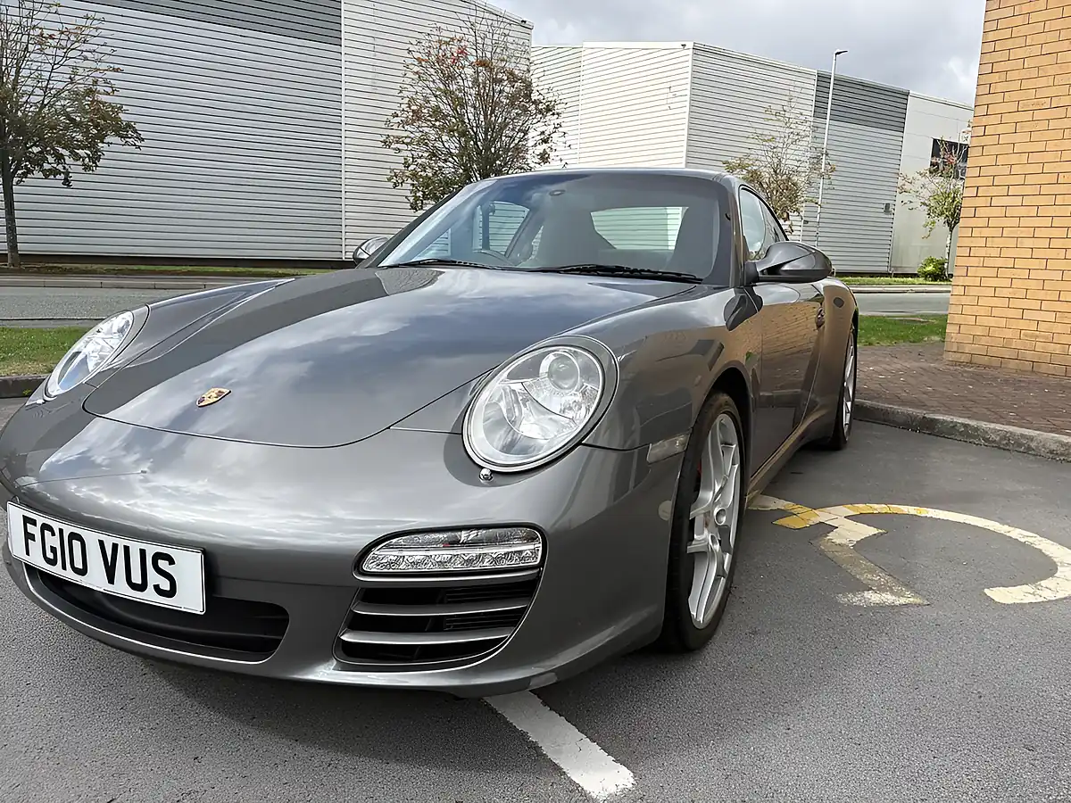 Used 2011 Porsche 911 Carrera 4S Meteor Grey Metallic - Interior and Exterior details 7