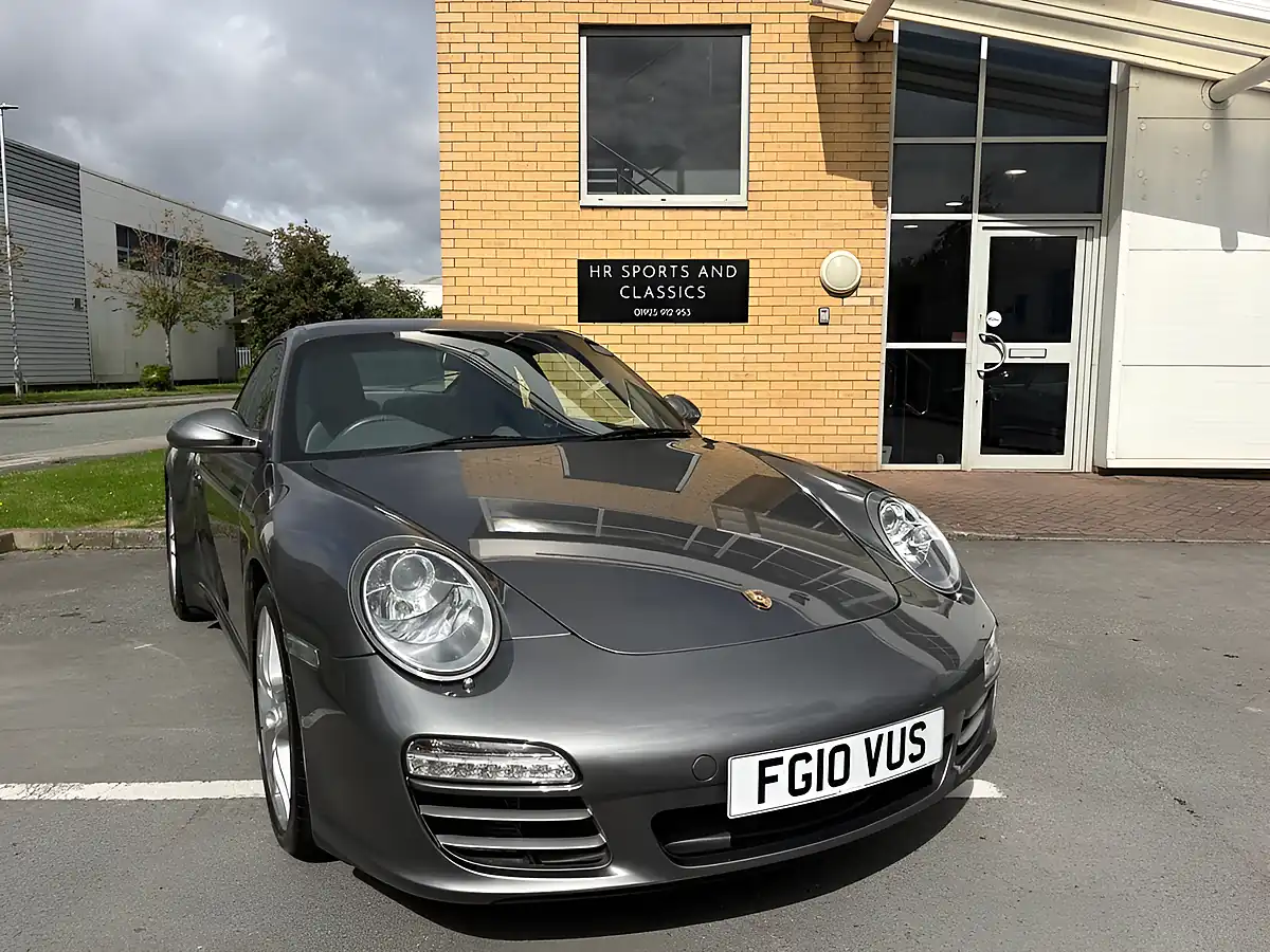 Used 2011 Porsche 911 Carrera 4S Meteor Grey Metallic - Interior and Exterior details 8