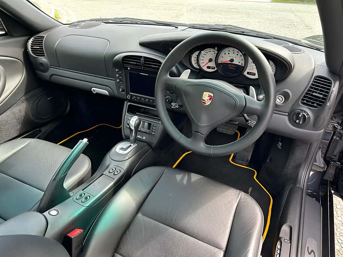 Used 2011 Porsche 911 Turbo S Basalt Black Metallic - Interior and Exterior details 15