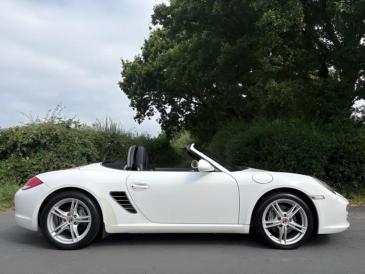 Used 2011 Porsche Boxster Convertible White - Interior and Exterior details 6