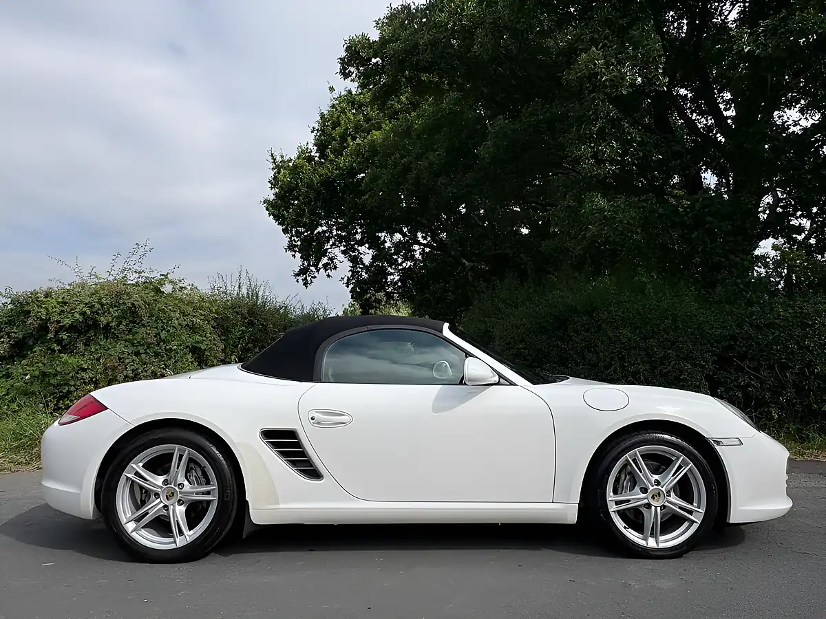 Used 2011 Porsche Boxster Convertible White - Interior and Exterior details 7