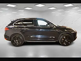 Used 2011 Porsche Cayenne Jet Black - Interior and Exterior details 9