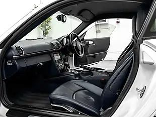 Used 2011 Porsche Cayman 987 White - Interior and Exterior details 16